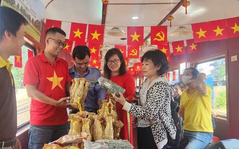 Tàu du lịch Quy Nhơn - Diêu Trì vận hành từ ngày 1-6