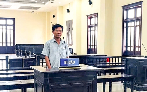 Đánh bài tiến lên ăn tiền 1 người bị lãnh án tù