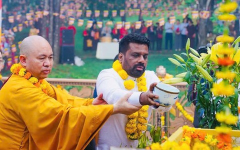 Tổng thống Sri Lanka trồng cây bồ đề thiêng 2.300 tuổi ở chùa Bái Đính