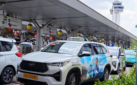 Taxi trước áp lực đua vốn, đầu tư trăm tỉ thay đổi dòng xe mới
