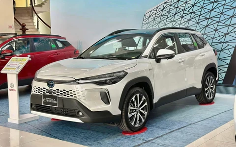 Toyota Corolla Cross giảm giá nhiều nhất 46 triệu đồng, giá khởi điểm còn 779 triệu