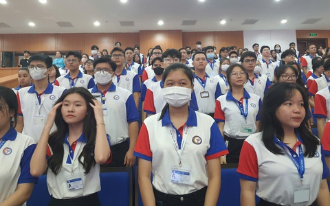 Trường đại học Y Dược Cần Thơ tăng học phí có đúng quy định?