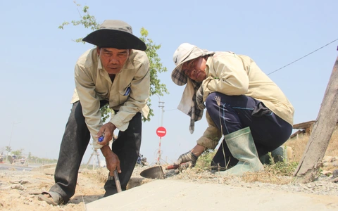 Thời tiết hôm nay 7-5: Bắc Bộ nắng gắt, Nam Bộ chiều mưa kèm gió giật