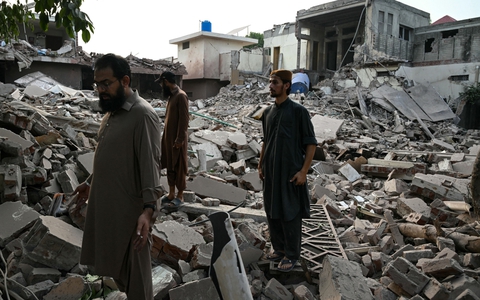 Ấn Độ lần đầu xác nhận tấn công cơ sở quân sự Pakistan
