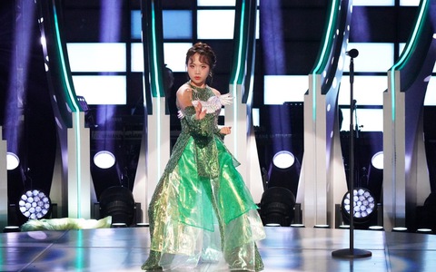 Hé lộ nhân vật đứng sau tiết mục biểu diễn bùng nổ của Phương Mỹ Chi tại Sing Asia