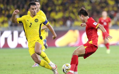 Việt Nam thảm bại 0-4 trước Malaysia