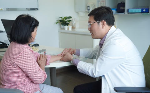 Bệnh viện Quốc tế Mỹ chuyên sâu điều trị bệnh lý thần kinh và cột sống