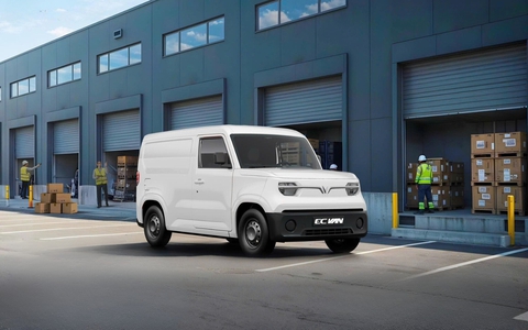 'Đặt cọc mua VinFast EC Van, tôi lợi lớn khi 1 mũi tên trúng 2 đích'