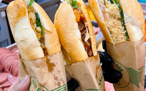 Cơm trắng và bánh mì ăn khi nguội tốt hơn lúc nóng, bạn tin không?