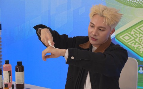 Mega Livestream: Đại tiệc mua sắm không tiền mặt sôi động
