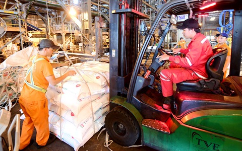 Cần cuộc cách mạng giảm thủ tục, gỡ rào cản kinh doanh