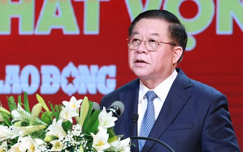 Vinh quang Việt Nam từ phòng thí nghiệm, nhà máy đến biên cương Tổ quốc