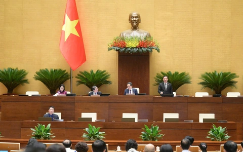 Quốc hội đồng ý bỏ án tử hình với 8 tội danh, trong đó có tham ô tài sản, nhận hối lộ