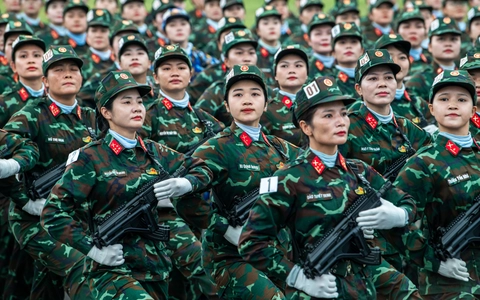 Hơn 7.000 chiến sĩ quân đội hợp luyện diễu binh, diễu hành