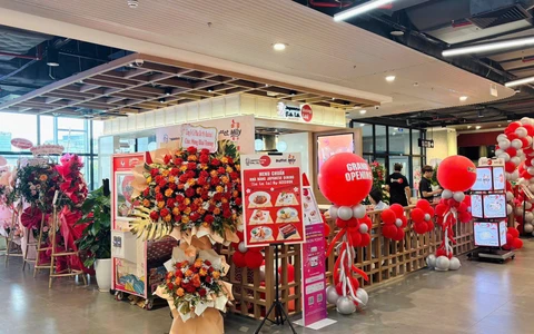 Acecook Việt Nam khai trương nhà hàng Japanese Dining (La La La)