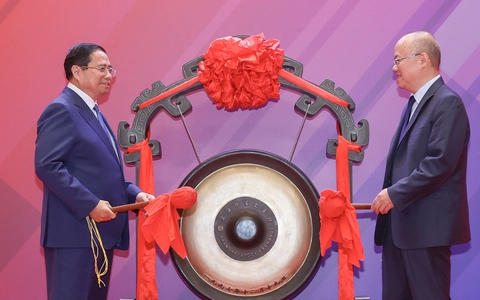 Thủ tướng thăm Thượng Hải, tìm hiểu kinh nghiệm phát triển trung tâm tài chính