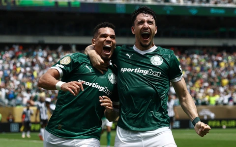 Đánh bại Botafogo, Palmeiras giành vé đầu tiên vào tứ kết FIFA Club World Cup 2025
