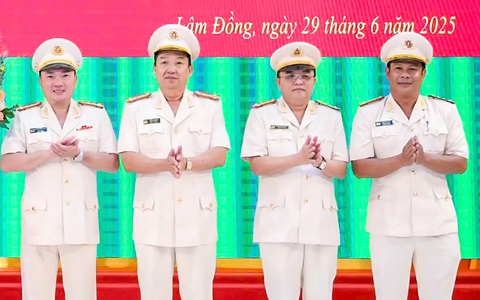Công an tỉnh Lâm Đồng, Đồng Tháp công bố các quyết định về công tác cán bộ