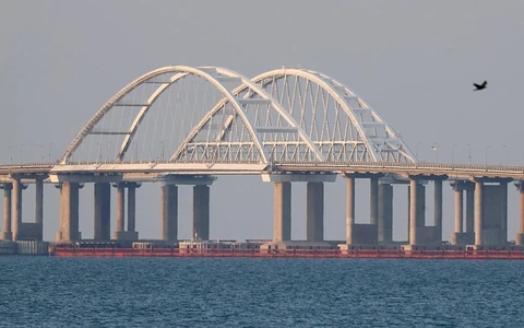Nga chính thức lên tiếng về vụ nổ ở cầu Crimea