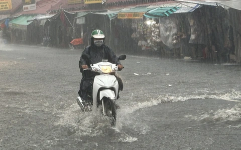 Hôm nay 5-6, Nam Bộ vẫn mưa to, đề phòng lốc, sét, mưa đá