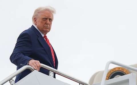 Fox News 'sa ổ kiến lửa' khi sơ suất gọi ông Trump là cựu tổng thống