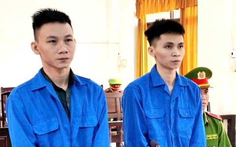 Nhận 14 năm tù vì đâm người nghi ngờ mình quan hệ bất chính