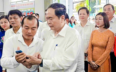 Chủ tịch Quốc hội: Cán bộ cơ sở phải đi làm đúng giờ, không nhậu nhẹt