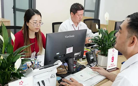 Đề xuất không công chứng hợp đồng tặng cho nhà đất, chờ đợi trong dè dặt?