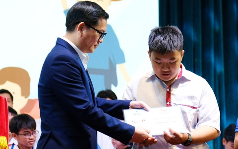 Chắp cánh ước mơ cho những khát khao học tập vượt lên trong gian khó