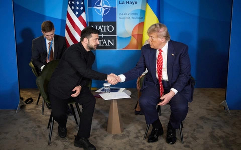 Reuters: Ông Trump dùng quyền đặc biệt để cấp vũ khí cho Ukraine