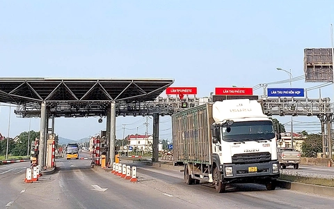 Quảng Trị rà soát ô tô cán bộ ở tỉnh cũ để đề xuất giảm phí qua trạm BOT