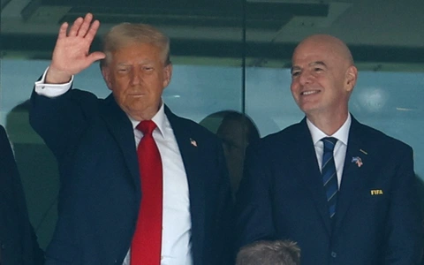 Chelsea - PSG (2h): Tổng thống Trump xuất hiện trên khán đài