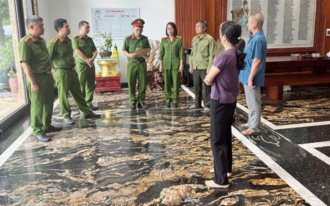 Khám xét nơi ở của nghi phạm liên quan đến băng nhóm tội phạm ở Thanh Hóa
