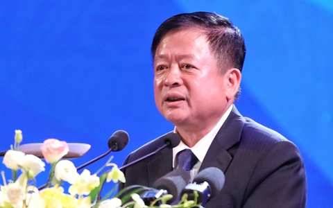 Văn nghệ sĩ phải ‘dắt tay người tốt trở lại văn học nghệ thuật’