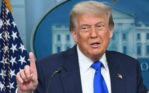 Ông Trump tuyên bố sắp tăng thuế lên đến 70% với một số quốc gia