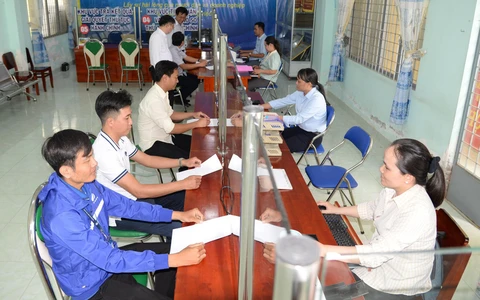 Đồng Tháp giải quyết thủ tục hành chính cho người dân từ thứ 2 đến thứ 7