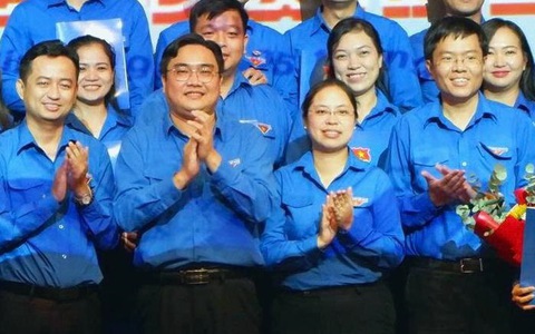 Thanh niên tình nguyện nhận nhiều phần việc bức thiết của xã hội