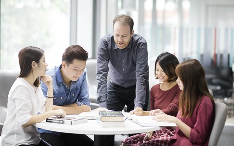 Dự bị đại học: Bắt đầu hành trình đại học từ lớp 11