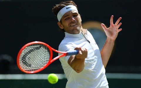 Công nghệ ELC gặp sự cố, Wimbledon nói lỗi ở... ballboy