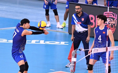 Bóng chuyền nam Việt Nam gây thất vọng, thua Philippines ngày ra quân SEA V.League