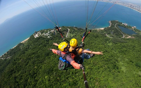 Đà Nẵng tạm dừng hoạt động bay dù lượn sau tai nạn chết người trên núi Sơn Trà