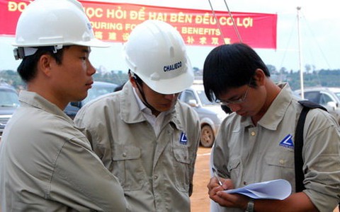 Thi công nhà máy alumin Nhân Cơ