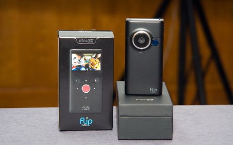 Flip Ultra III HD: quay phim HD bỏ túi