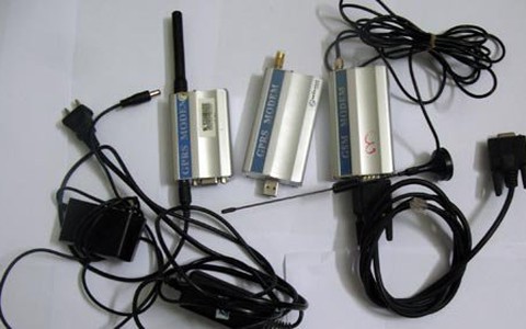 Phát tán tin nhắn mời chào cờ bạc