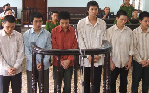 Băng cướp liên tỉnh: 8-14 năm tù
