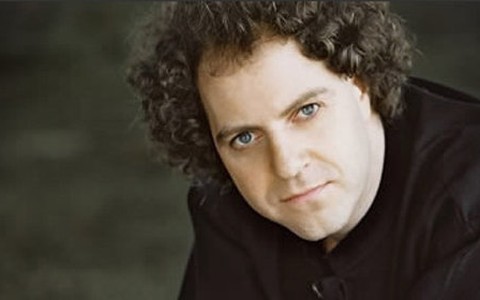 Buổi biểu diễn piano của Nicolas Stavy