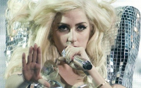 Lady Gaga thừa nhận phá sản