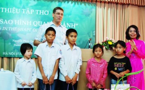 5 học sinh nhận học bổng Nguyễn Weigl