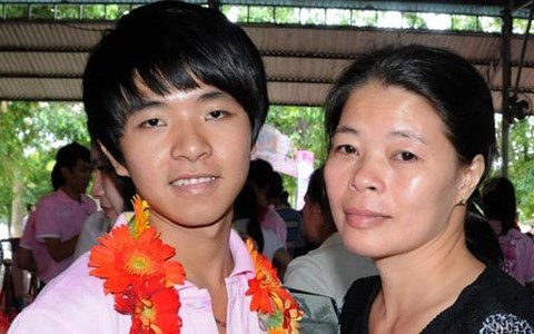 Tuổi 18 nhìn lại để lớn lên