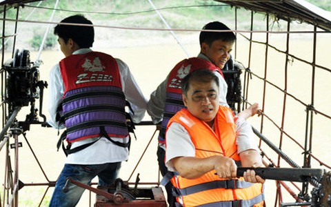Những người "bắt mạch" đất trời